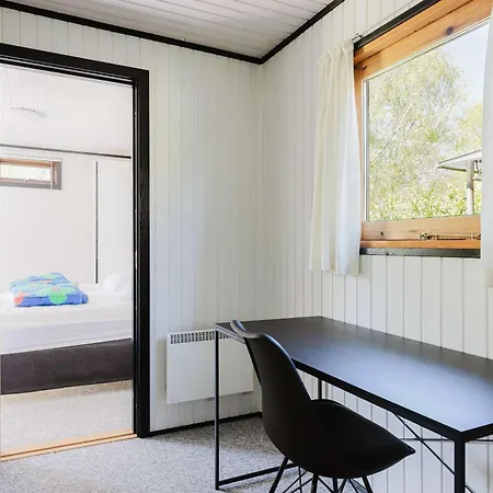 Modern Beachside Retreat In Marielyst 2br Lägenhet Bøtø By