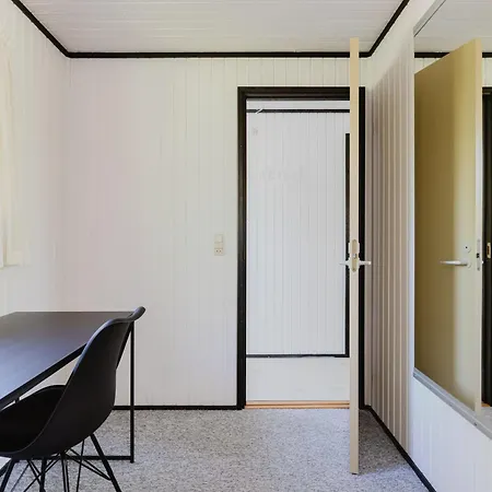 Modern Beachside Retreat In Marielyst 2br Bøtø By
