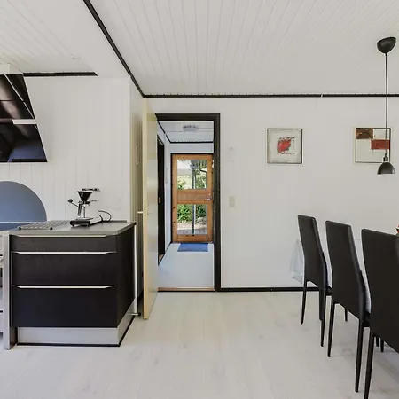 Modern Beachside Retreat In Marielyst 2br Apartamento *